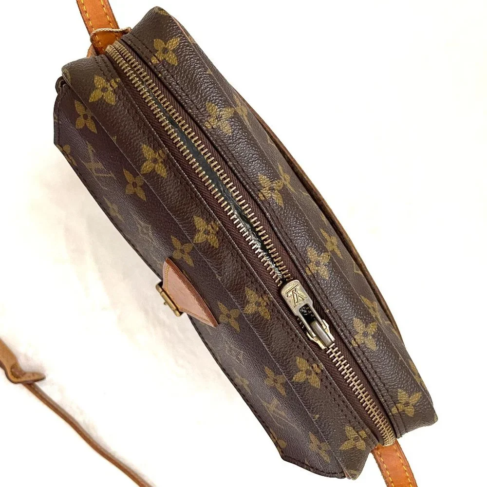 Auc Vintage Louis Vuitton Monogram Jeune Fille MM shoulder bag
